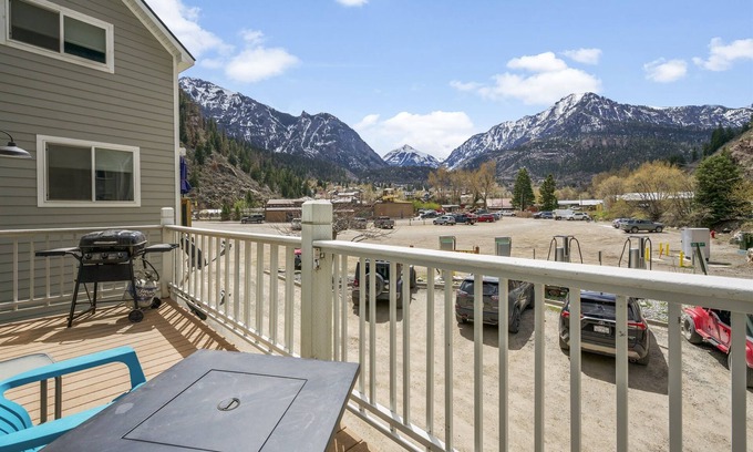 Ouray House | Spacious Ouray Townhouse w/Spectacular View!