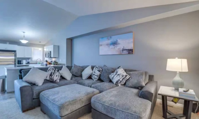 West Fargo House | Spacious Pet-Friendly Townhouse