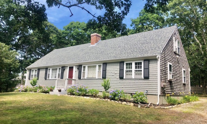 Eastham House | SPACIOUS & PRIVATE 6 BEDRM HOME CLOSE TO THE OCEAN & BIKE PATH!