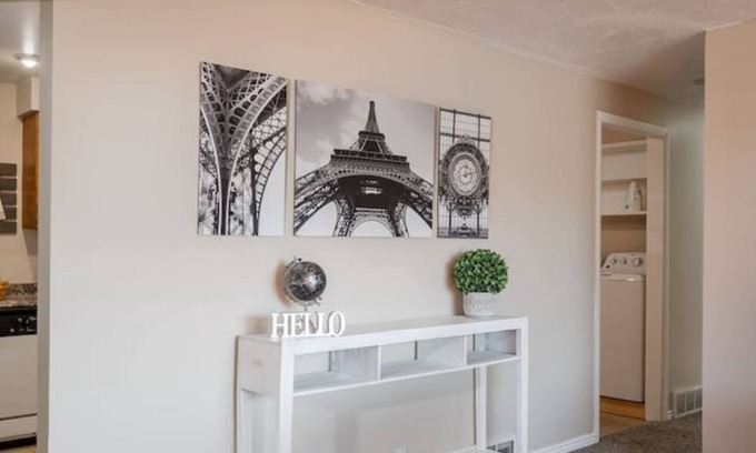 South Ogden House | Spacious Private House - Sleeps 10+