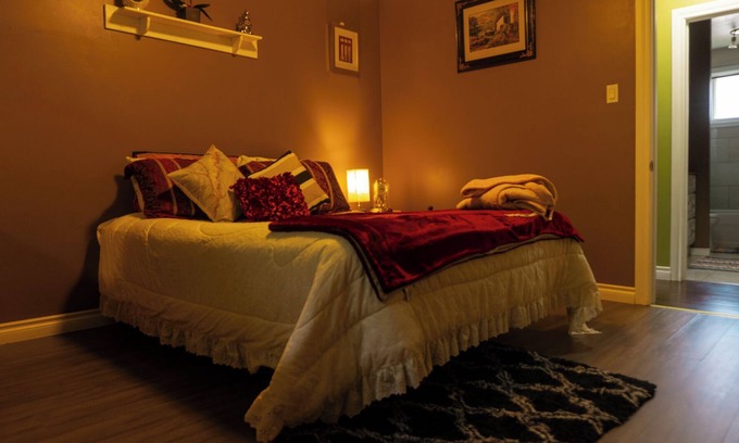 Thunder Bay Apartment | Spacious Queen Bed Home: A perfect 5-star Long Term Stay