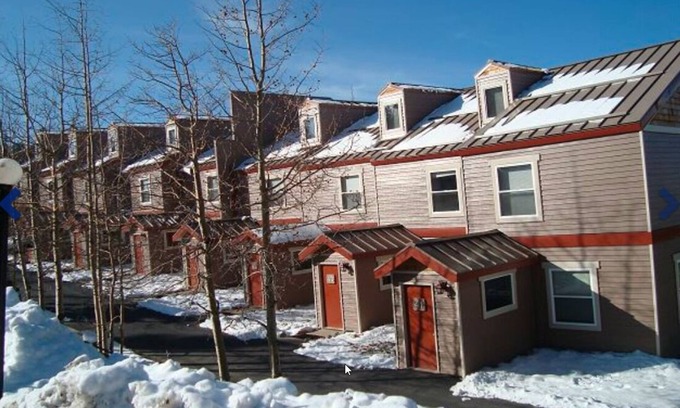 Baldy Mountain Condo | Spacious Quiet Mountaintop Retreat