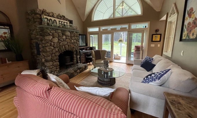 Bridgton House | Spacious & quiet near golf, lakes, skiing & hiking