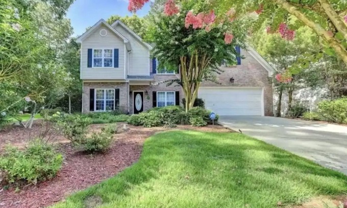 Lilburn House | Spacious, Relaxed 5 Bedroom Getaway