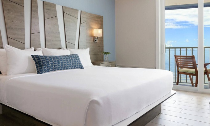 Pinellas Point Hotel | Spacious Retreat Near St. Pete Beach, Fort De Soto & Local Attractions