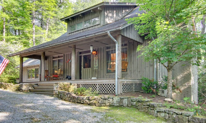Sapphire Cottage | Spacious Sapphire Home w/ Fire Pit & Pool Access