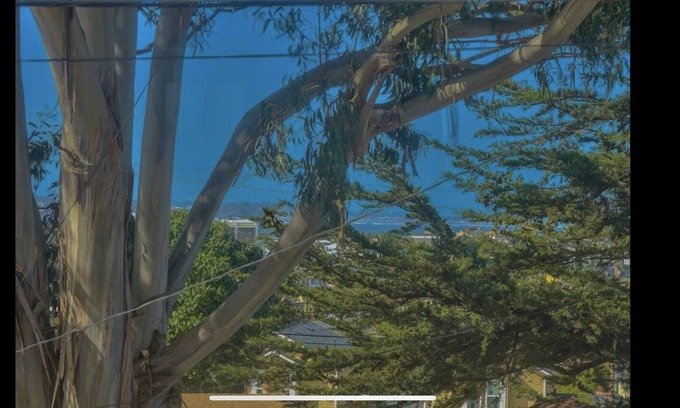 Seaside House | Spacious Seaside Home: Close to downtown, 5 min drive to beach, nice views!