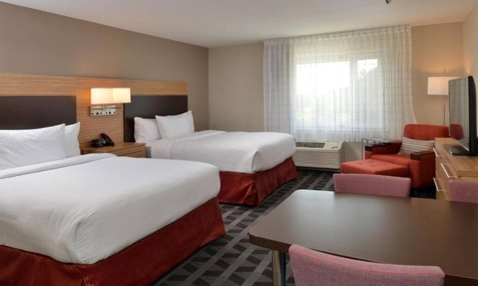 Morrisville Hotel | Spacious Suite Near Lake Crabtree and Umstead State Park – Perfect for Families