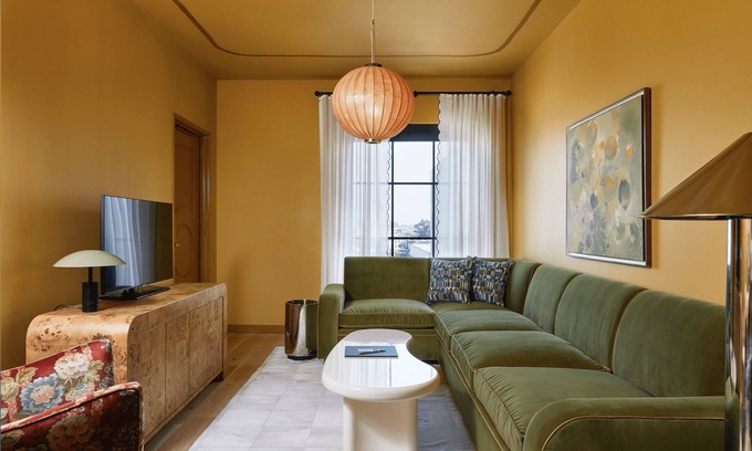 East Market District House | Spacious Suite with Kitchenette, Pets Allowed, Close to Speed Art Museum!
