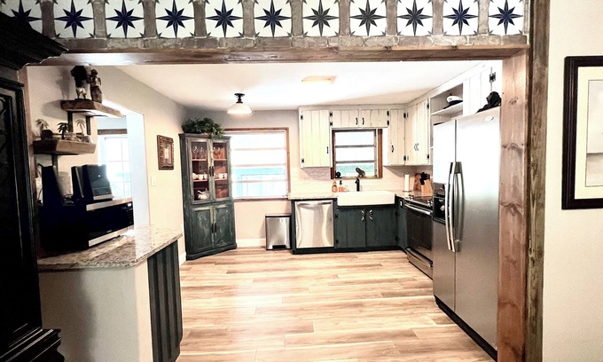 Mount Dora House | Spacious "The Lodge" 3 bed 2 bath w/Pool and plenty of Boat or RV parking!