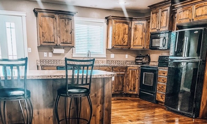 Idaho Falls House | Spacious Town House