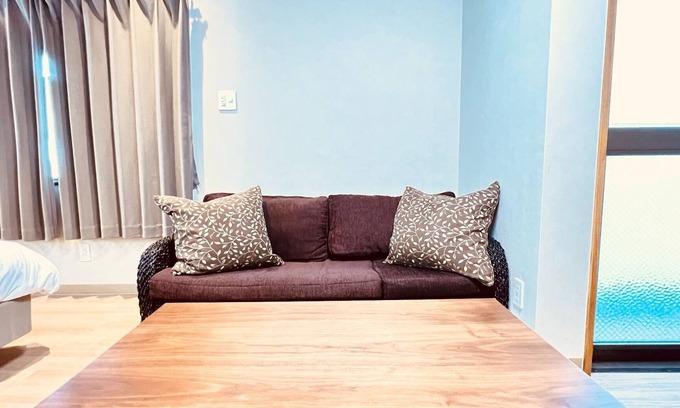 Matsuyama House | Spacious twin room 6C /Naha Okinawa