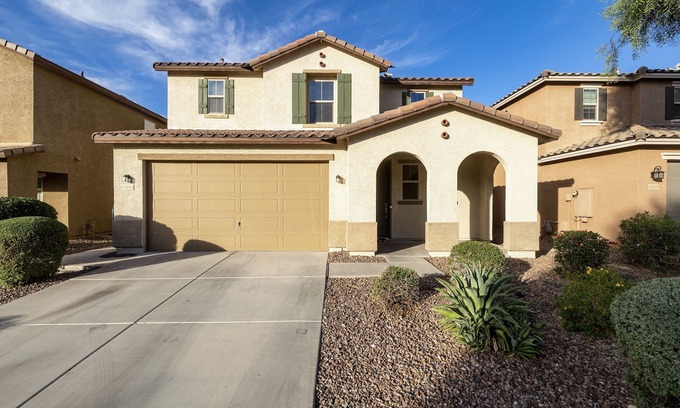 Peoria House | Spacious Updated Gem in Perfect Quiet Neighborhood Location off the 303 & HV