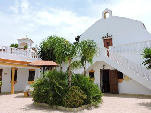 Conil de la Frontera Villa | Spacious Villa in Conil de Frontera with Private Pool