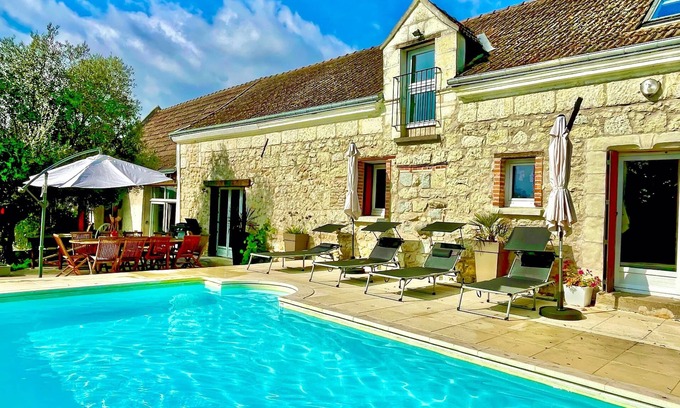 Brehemont Villa | Spacious villa with pool in the heart of the Châteaux