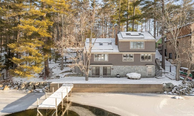 New Durham Apartment | Spacious Waterfront Retreat on Merrymeeting Lake!