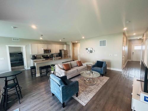 Grandville Apartment | Spacious Wyoming MI Getaway- Minutes to GR