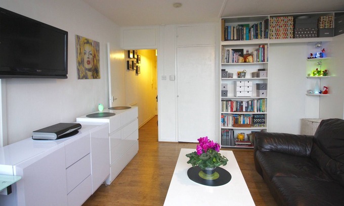 Holborn and Covent Garden Apartment | Spacious Zone 1 Studio Flat With Amazing Views