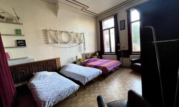 Heilig Kerst House | Spacy Room in Old Townhouse Relaxed Vibe with LATE Check-out!