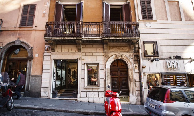 Rione III Colonna Apartment | Spagna Luxury Apartment