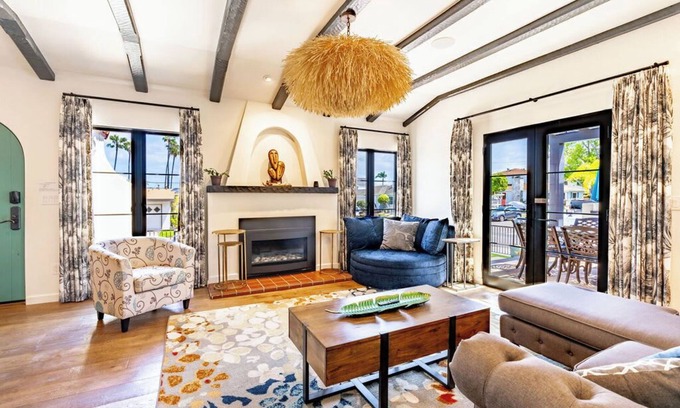 Crown Point House | Spanish Villa with incredible View, Pool and Spa!