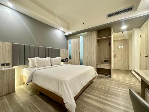 Old Jakarta Hotel | Sparks Life Jakarta, ARTOTEL Curated