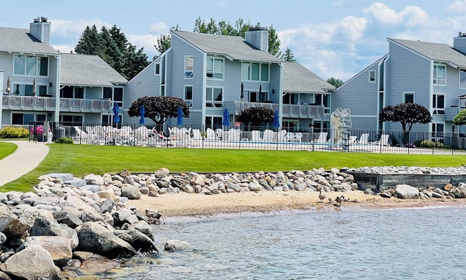 Boyne City Condo | Special Rate! Walking distance to downtown Boyne City with boat slip pool beach