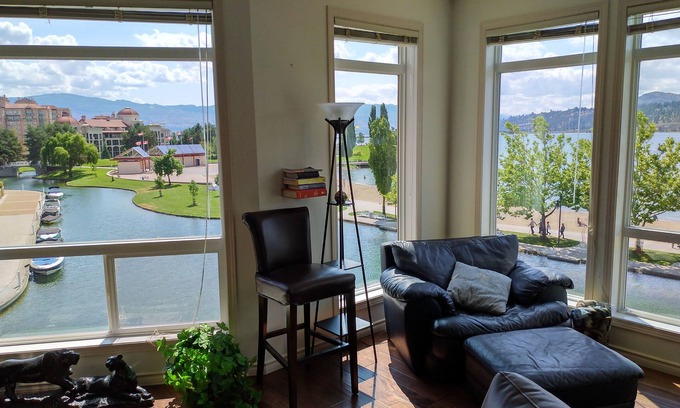 North End Condo | Spectacular, 2 bedroom resort Condo, on the waterway and beach front in Kelowna.