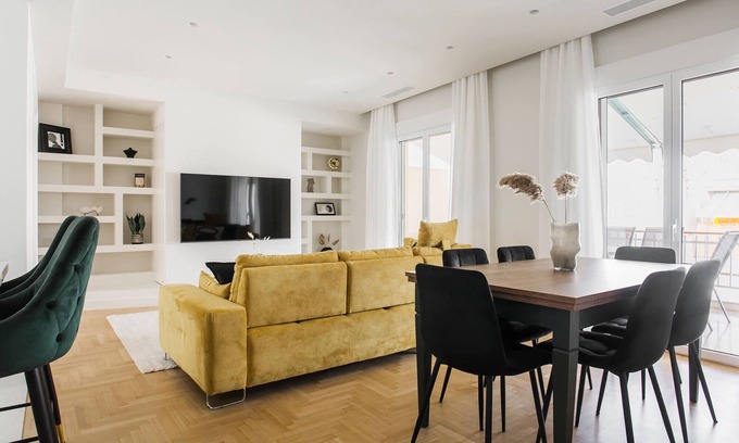 Ilisia Apartment | Spectacular 3BR Apartment in Pangrati