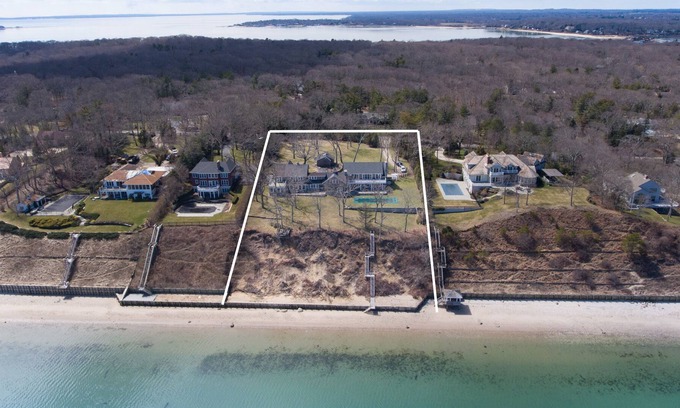 Cutchogue House | Spectacular Bay Front Sprawling Nassau Point Home