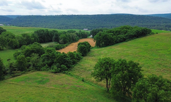 Spring Mills Apartment | Spectacular Buckleberry View>EV Charging >Hot Tub >Fireplace>Jacuzzi