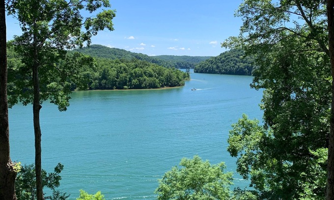 Caryville House | Spectacular lake front home, wide water views, and just 10 minutes off I75!