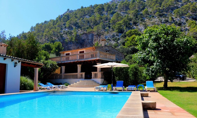 Pollensa Villa | Spectacular Mountain Views and Large Pool With Spacious fully A/C Accommodation