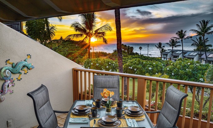 Kihei Condo | Spectacular Ocean View Front Row 2 Bedroom Condo! H-209