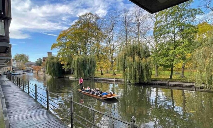 Cambridge City Centre Apartment | Spectacular River Views In The HEART of Cambridge!