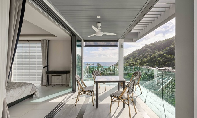 Patong Apartment | Spectacular two bed penthouse amazing sea views