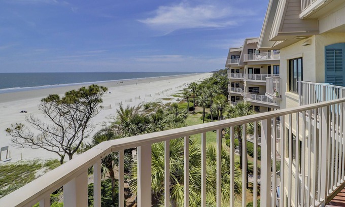 Beach Lagoon Villa | Spectacular Direct Atlantic Ocean Views Bikes & Beach Gear included