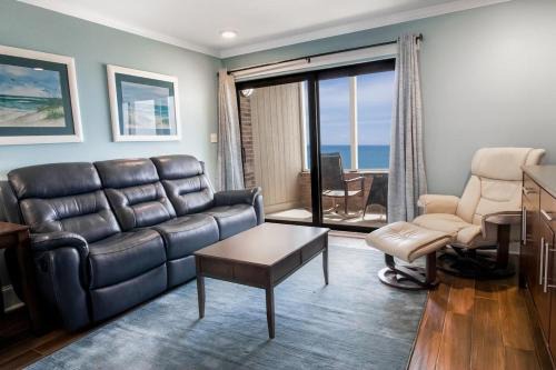 Litchfield by the Sea Villa | Spectacular Views & Comfortable Oceanfront 2 Bdrm