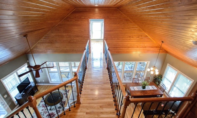 Wedowee House | Spectacular Views! Year-Round Deep Water, Hot Tub, Canoes, Pool Table!