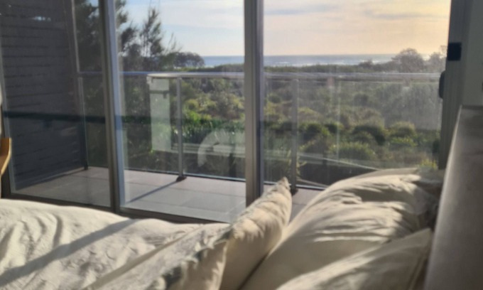 Anna Bay House | Spectacular water views. Family & pet friendly. 2 min from beach and playground.