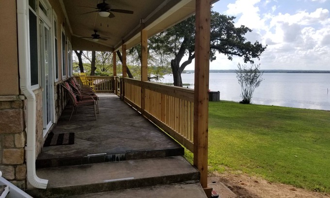 Lake Worth House | Spectacular Waterfront Lake House 8 Miles NW of Downtown Fort Worth!