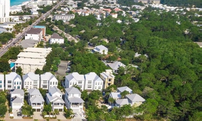 SeaNest Village House | Spend Summer by the Beach! Steps to the Beach! Gated Community! Gulf Views!