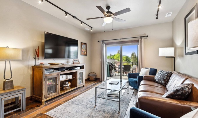 Whitefish Condo | Spend the Holidays in Whitefish! Amazing Pet Friendly Penthouse in the heart of Downtown!