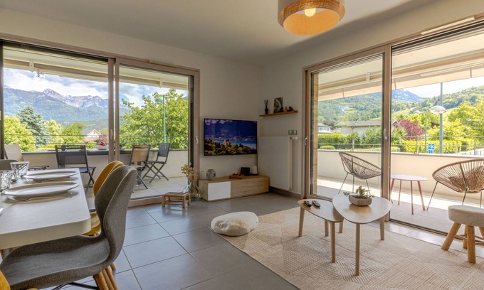 Saint-Jorioz Apartment | Spinner