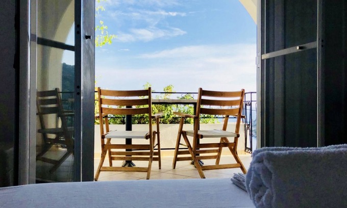 Lichnos House | Spiros Studios