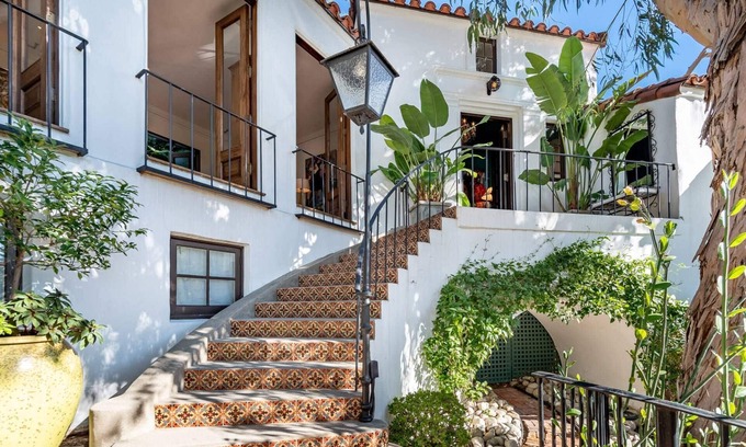 Hollywood Dell House | Spooktacular Sale Now!