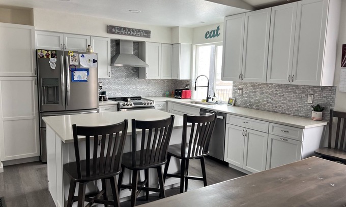 Lafayette House | Spotless, Family-Friendly Gem! Hot Tub, Steam Shower, Playground & Gym