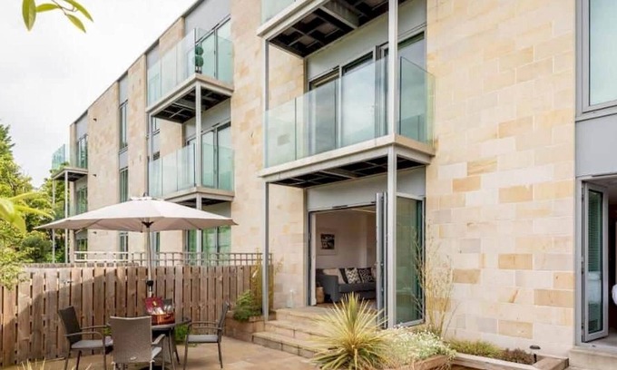 St. Andrews Apartment | Square Green (No 11) | Garden