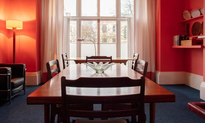 Sefton Park Bed & Breakfast | Square Tree House Hotel