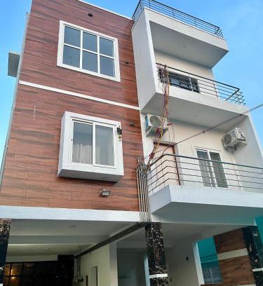 Kanchipuram Hotel | Sri Adhinath Homes